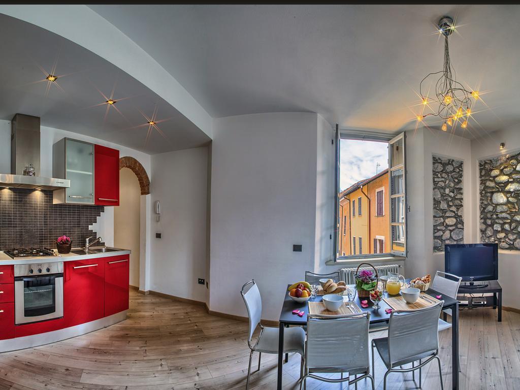 Villa Vinicia, Pool, Jacuzzi, Airco Domaso Room photo