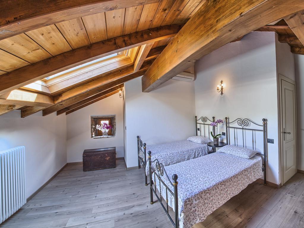 Villa Vinicia, Pool, Jacuzzi, Airco Domaso Room photo